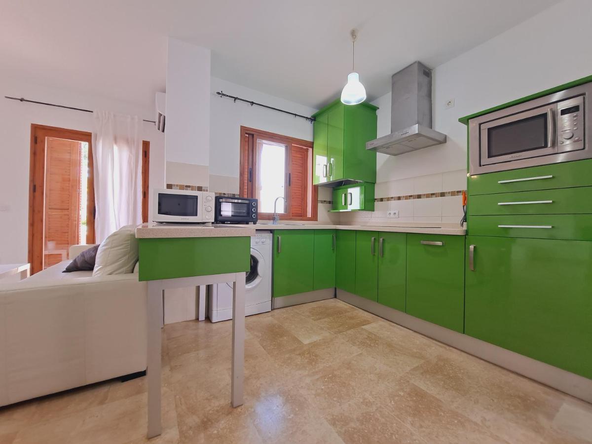 Apartamentos Turisticos La Carrajolilla 치클라나 데 라 프론테라 외부 사진